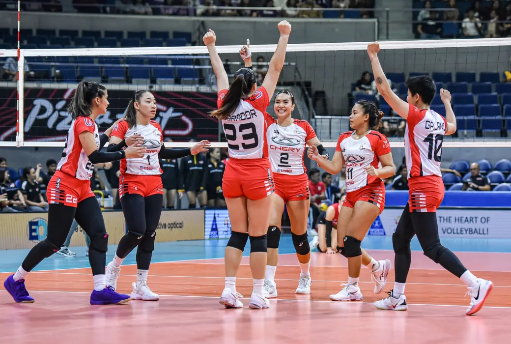 Chery Tiggo showcased title aspirations as they erased PLDT’s three-game winning streak, 25-12, 25-23, 20-25, 25-22, to claim solo third in the Premier Volleyball League (PVL) All-Filipino Conference on Tuesday, December 3, at the Smart Araneta Coliseum.