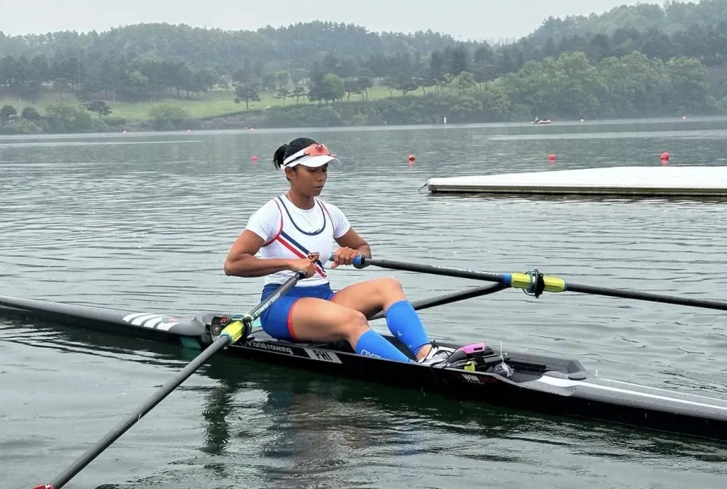 Filipina rower Joanie Delgaco’s goal to keep the Philippines bid alive in the 2024 Paris Olympics shattered as she bows out of medal contention in the quarterfinals of the women’s single sculls on Tuesday, July 30, at Vaires-sur-Marne Nautical Stadium.