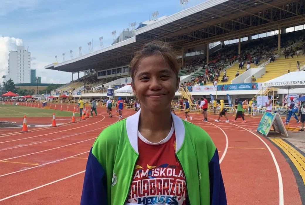 Jonalyn Halasan of Calabarzon bagged another gold medal for the region after ruling the secondary girls division of triple jump at 11.39 meters.