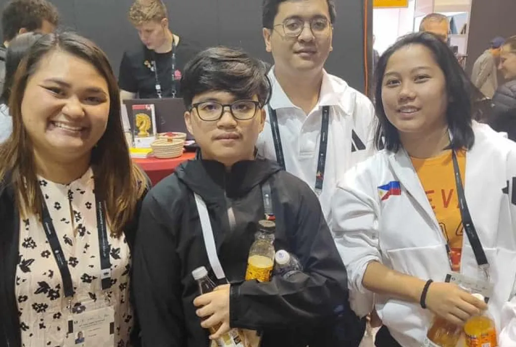 The Philippines’ stunning momentum came to an abrupt stop as it fell to former world champion Armenia, 2.5-1.5, crashing out of the Top 10 after six rounds of the 45th FIDE Chess Olympiad at the BOK Sports Hall in Budapest, Hungary.