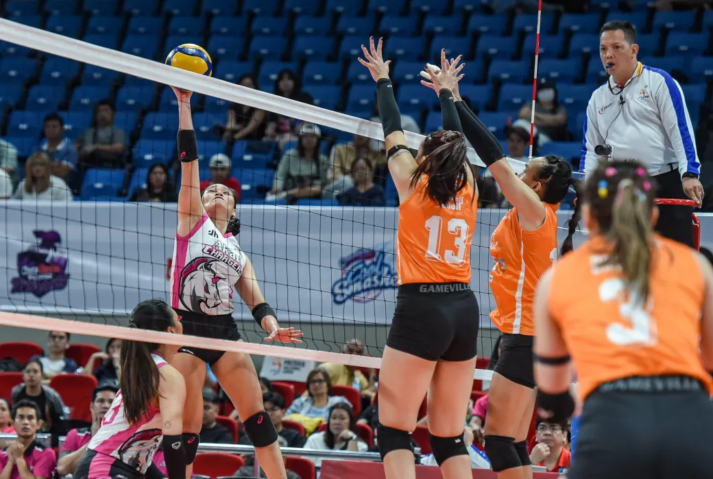 Akari wins five-set match-up against Farm Fresh.