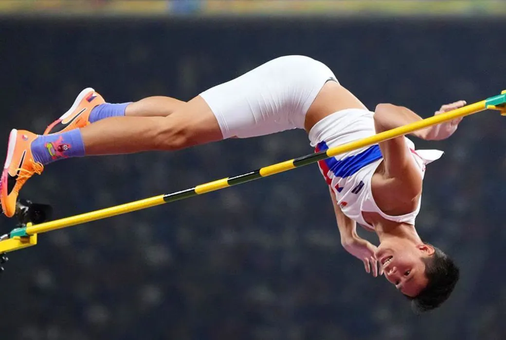 Filipino Olympian and pole vaulter Ernest John “EJ” Obiena finished joint third place in the men’s pole vault at the Lausanne Diamond League athletics event in Switzerland on Wednesday, August 21 (Philippine time).