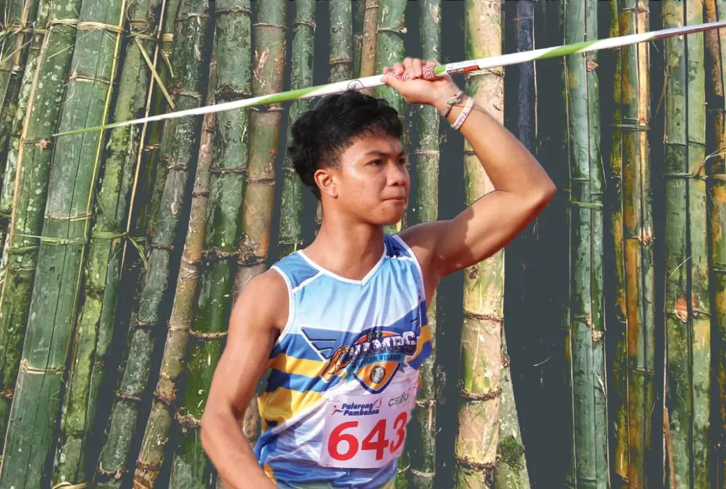 Iloilo prospect Charles Daniel Turla snapped the athletics boys’ elementary javelin throw record with a stunning 60.26 meter throw in his Palarong Pambansa debut.