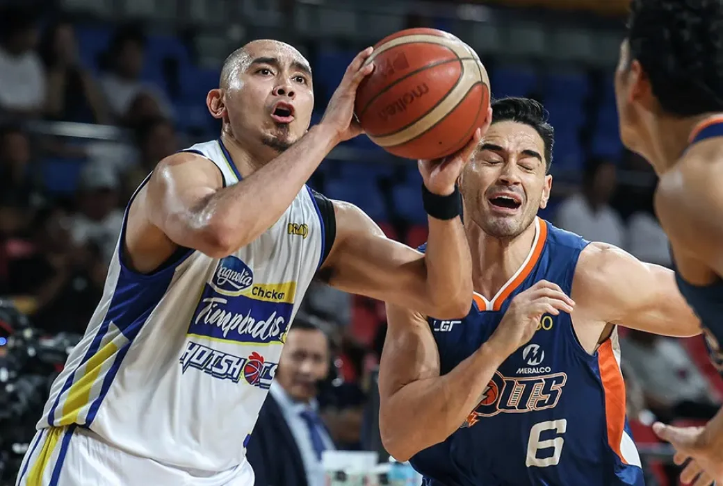 Paul Lee of the Magnolia Chicken Timplados Hotshots