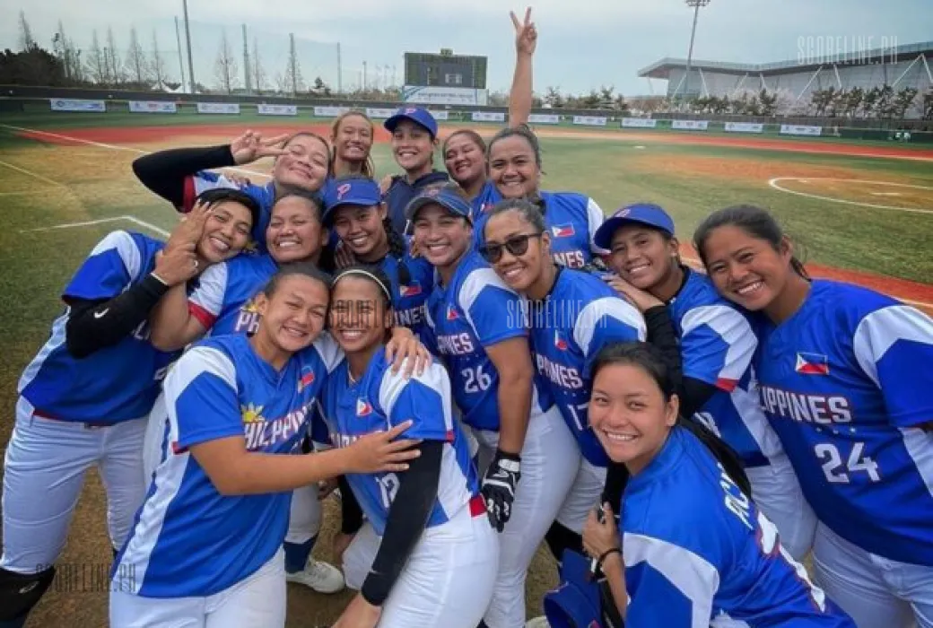 PH BluGirls Softball Team