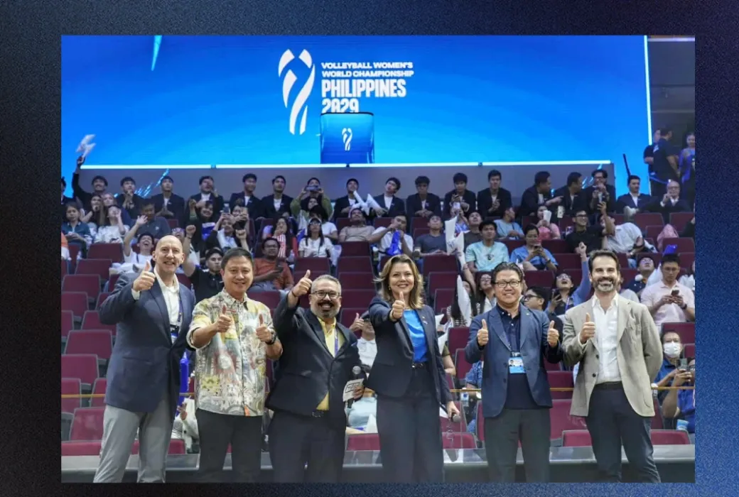 FIVB Officials with Brazillian Senator Leila Barros