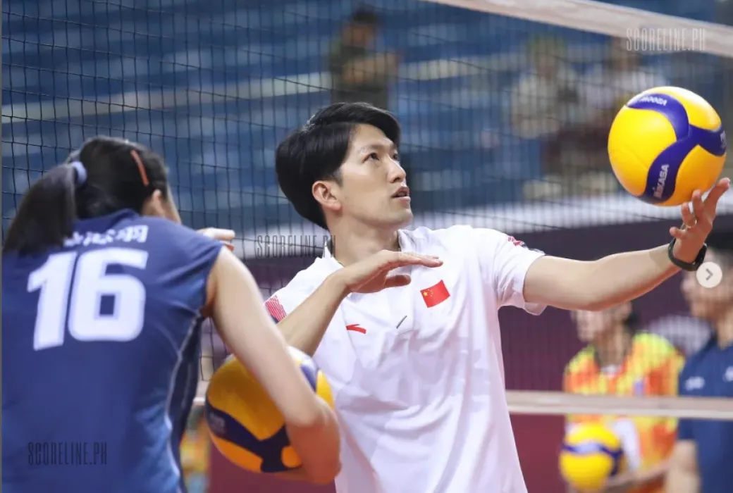 Coach Taka Minowa